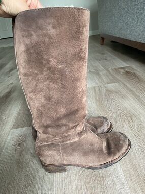 UGG Boots women’s 8 leather sheepskin tall brown